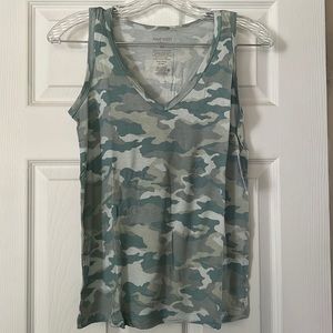 Nine West Soft Spun Easy V-Neck Sleeveless Blouse Size X-Small NWT